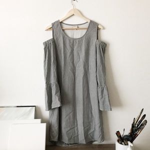 Cold shoulder midi dress